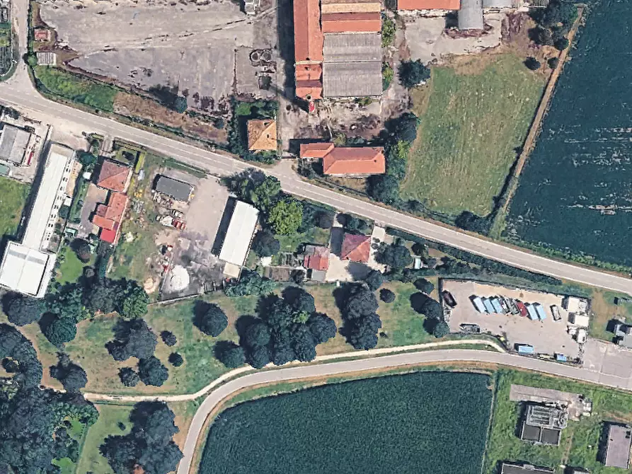 Immagine 3 di Magazzino in vendita  in Via Mazzini a Portomaggiore