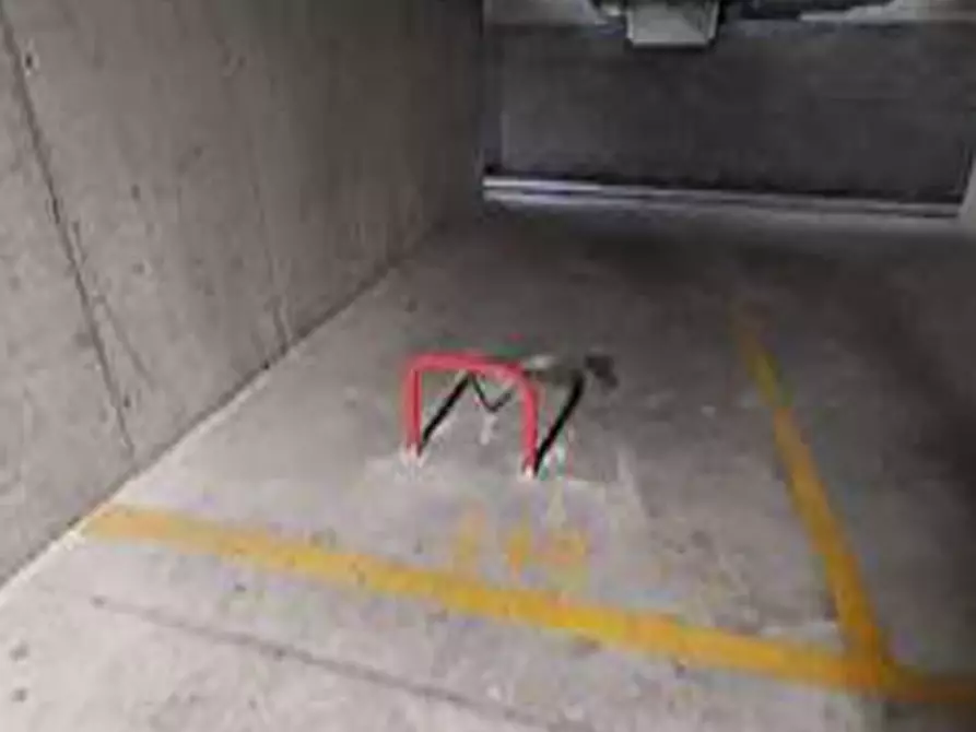 Immagine 1 di Posto auto in vendita  in Via Ugo Aldrighi a Brescia