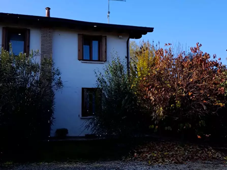 Immagine 2 di Villa in vendita  in Via Runchie a Azzano Decimo
