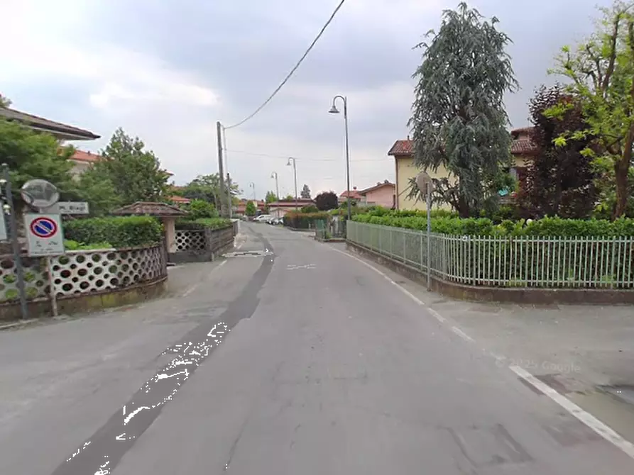 Immagine 22 di Rustico / casale in vendita  in Via Castello a Capriolo