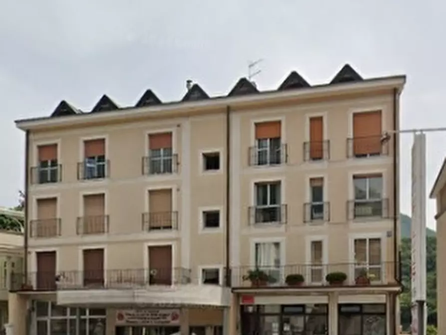 Immagine 3 di Negozio in vendita  in Via Virginio Montini a Lumezzane