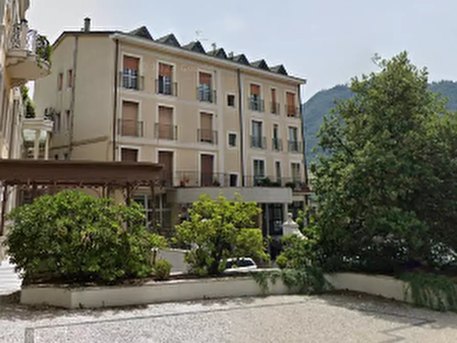 Immagine 12 di Negozio in vendita  in Via Virginio Montini a Lumezzane