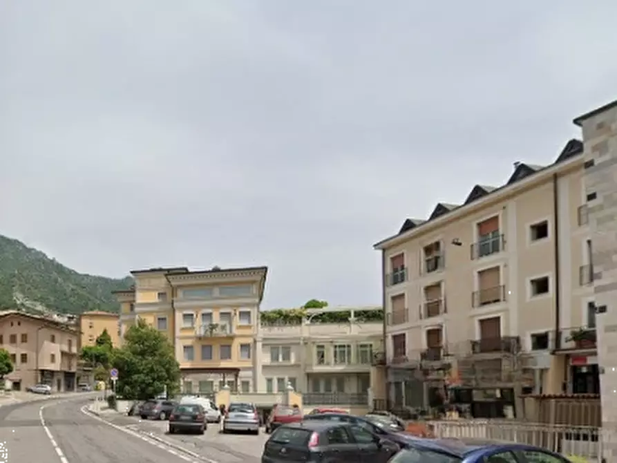 Immagine 19 di Negozio in vendita  in Via Virginio Montini a Lumezzane