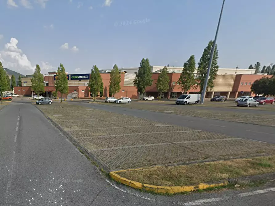 Immagine 19 di Negozio in vendita  in Via Roma  a Corte Franca