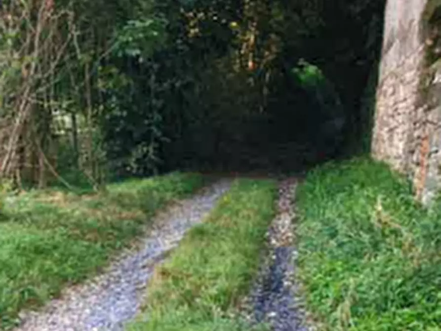 Immagine 1 di Terreno agricolo in vendita  in Località Carobbio degli Angeli a Carobbio Degli Angeli