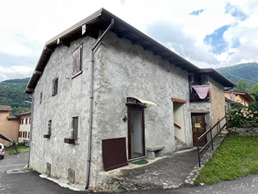 Immagine 7 di Appartamento in vendita  in Via San Vincenzo a Vedeseta