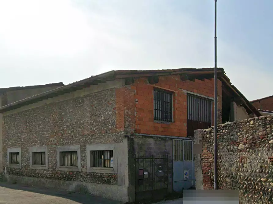 Immagine 2 di Magazzino in vendita  in Via Luoghi a Martinengo