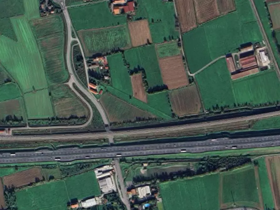 Immagine 9 di Porzione di casa in vendita  in Via Calvenzano a Treviglio