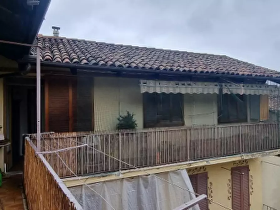 Immagine 8 di Appartamento in vendita  in Via Dante Alighieri a Canelli