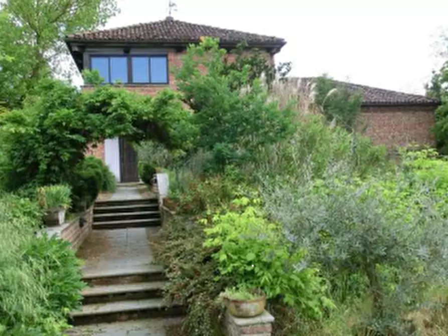 Immagine 7 di Villa in vendita  in Frazione Casabianca a Asti