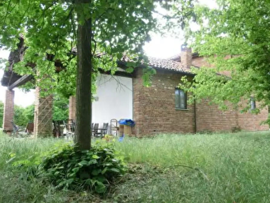 Immagine 8 di Villa in vendita  in Frazione Casabianca a Asti