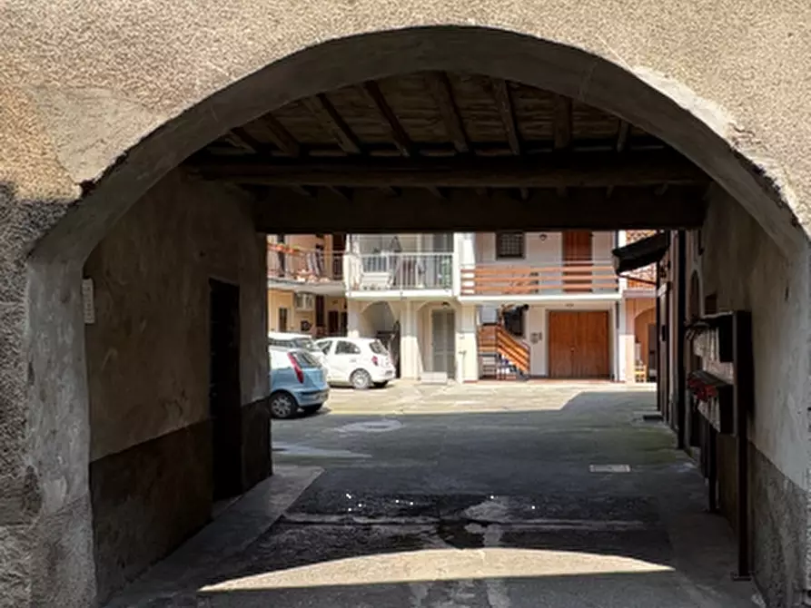 Immagine 7 di Appartamento in vendita  in Via Gaetano Donizetti a Cologno Al Serio