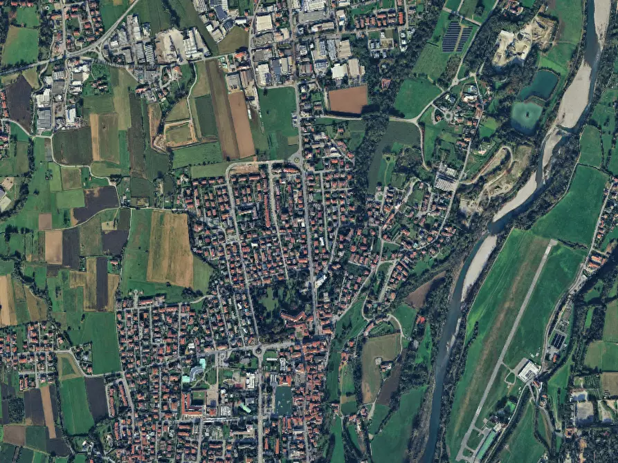 Immagine 3 di Garage in vendita  in Via Peter Paul Rubens a Brembate Di Sopra