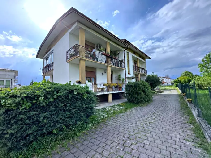 Immagine 1 di Appartamento in vendita  in Via Sclavons a Cordenons