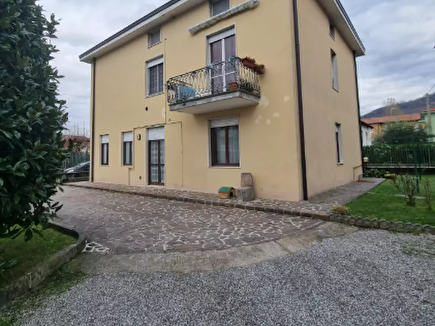 Immagine 1 di Appartamento in vendita  in Via del Combattente a Carvico