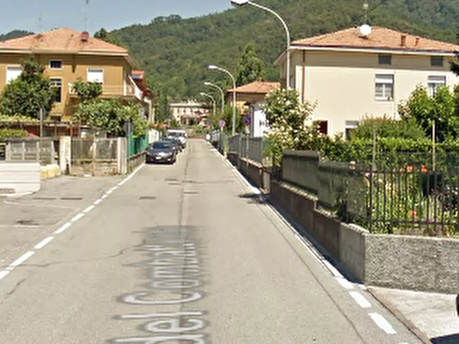 Immagine 11 di Appartamento in vendita  in Via del Combattente a Carvico