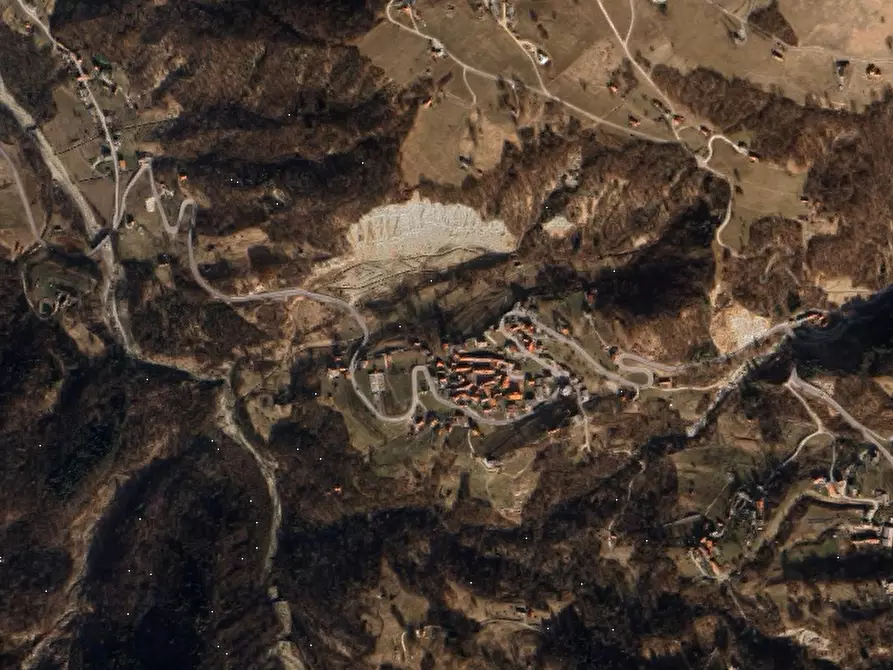 Immagine 20 di Porzione di casa in vendita  in Via I Maggio a Tambre