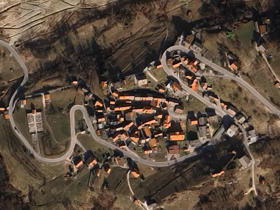 Immagine 21 di Porzione di casa in vendita  in Via I Maggio a Tambre