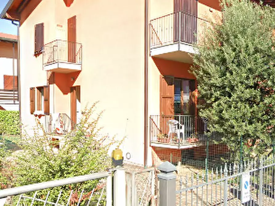 Immagine 11 di Appartamento in vendita  in Via Europa  a Gorle