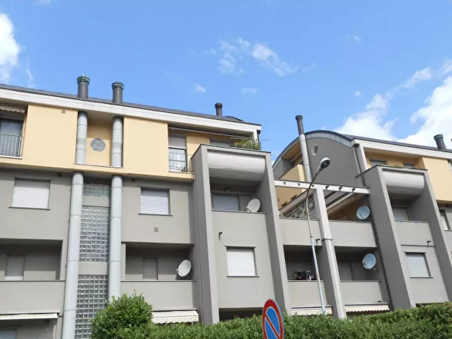 Immagine 2 di Appartamento in vendita  in Via Raffaele Casnedi  a Valmadrera