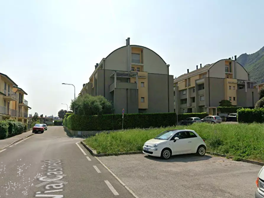 Immagine 5 di Appartamento in vendita  in Via Raffaele Casnedi  a Valmadrera