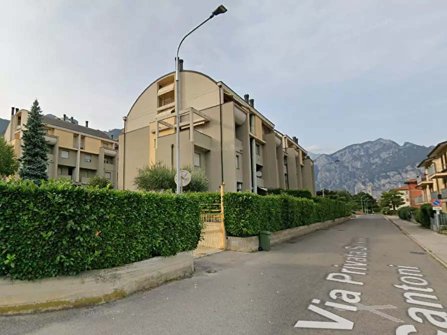 Immagine 9 di Appartamento in vendita  in Via Raffaele Casnedi  a Valmadrera