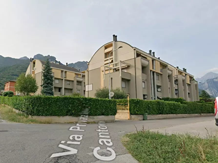 Immagine 12 di Appartamento in vendita  in Via Raffaele Casnedi  a Valmadrera