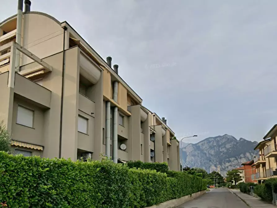 Immagine 16 di Appartamento in vendita  in Via Raffaele Casnedi  a Valmadrera