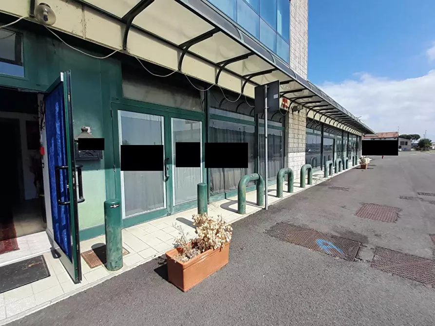 Immagine 10 di Negozio in vendita  in Via Europa a Occhiobello