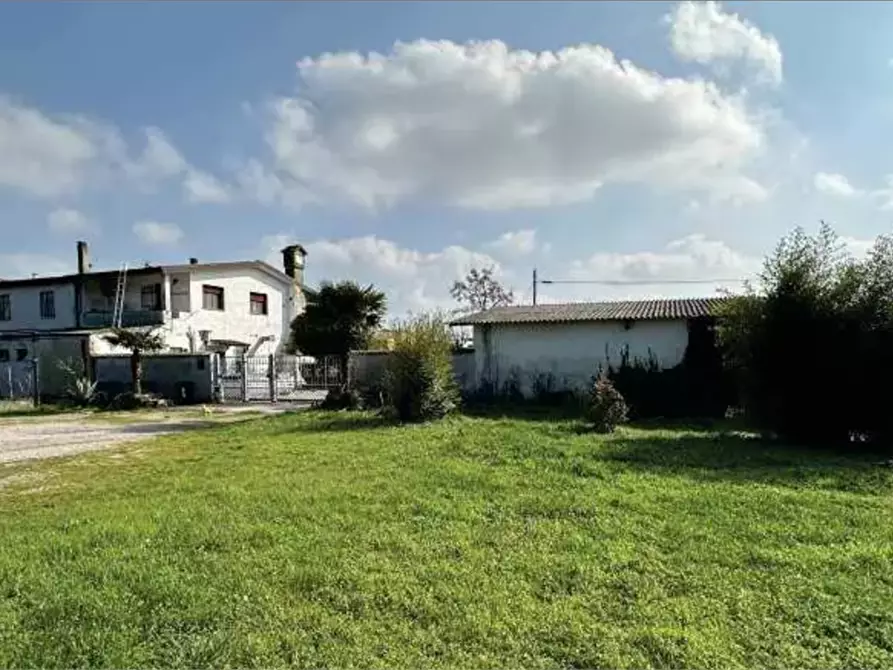 Immagine 3 di Negozio in vendita  in Via Marchi a Taglio Di Po