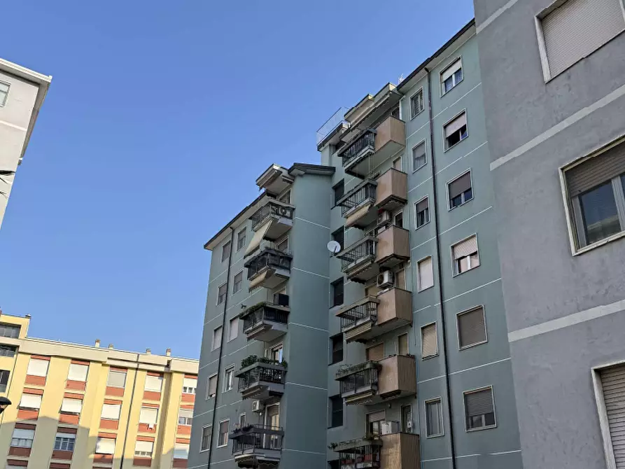 Immagine 3 di Appartamento in vendita  in Viale Leonardo da Vinci a Trezzano Sul Naviglio