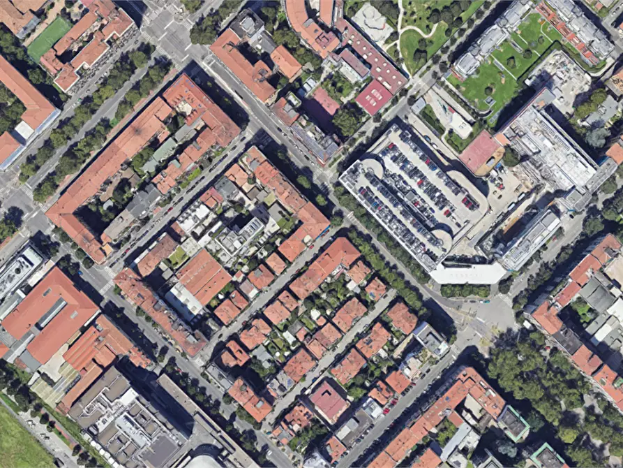 Immagine 2 di Appartamento in vendita  in Via Longhi  a Milano