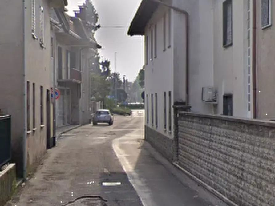 Immagine 10 di Appartamento in vendita  in Via G. Mozzoni a Rescaldina