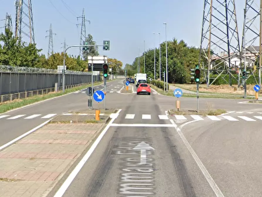 Immagine 7 di Terreno agricolo in vendita  in Via Tommaso Edison a Settimo Milanese