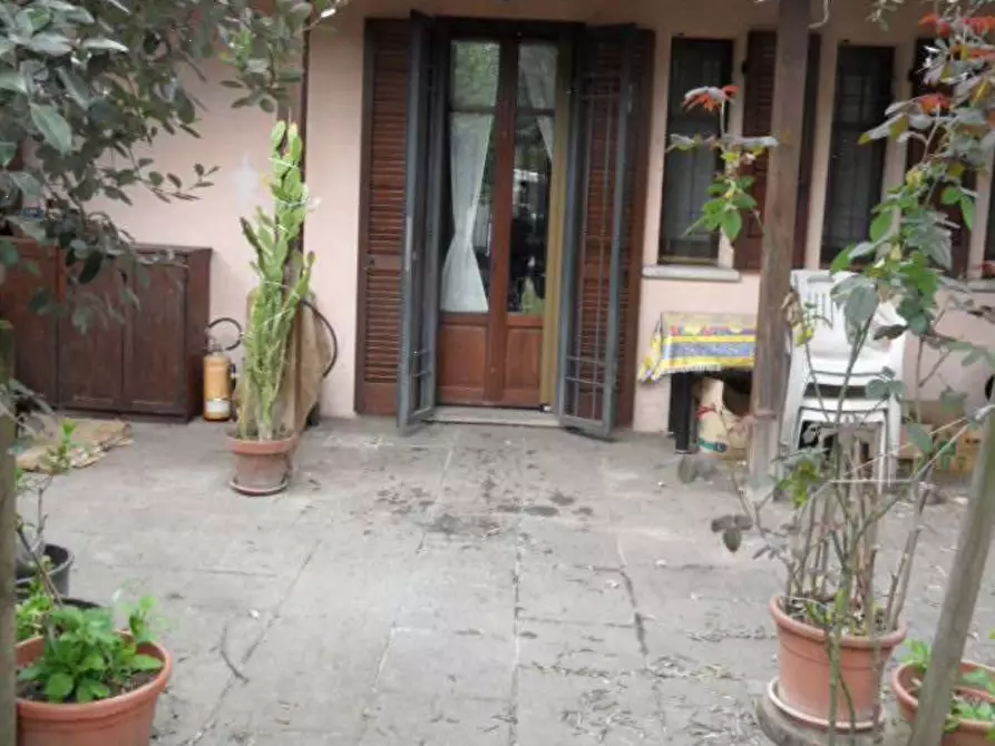 Immagine 8 di Casa indipendente in vendita  in Via dei Conti Biglia a Milano