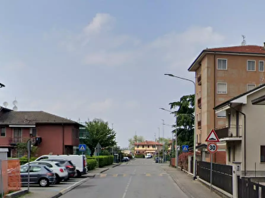 Immagine 6 di Appartamento in vendita  in Via Milano a San Zenone Al Lambro