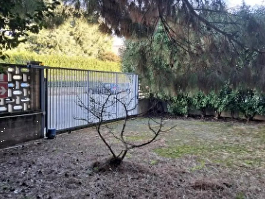 Immagine 3 di Capannone industriale in vendita  in Via Don Minzoni a Trezzo Sull'adda