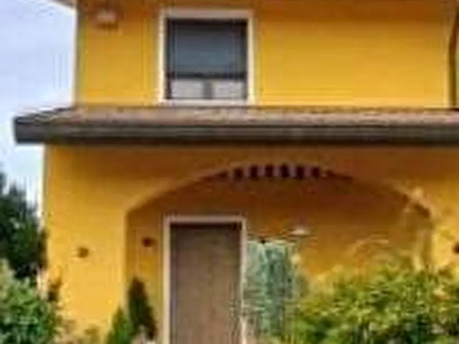 Immagine 2 di Villetta a schiera in vendita  in via Ugo Bassi a Ariano Nel Polesine