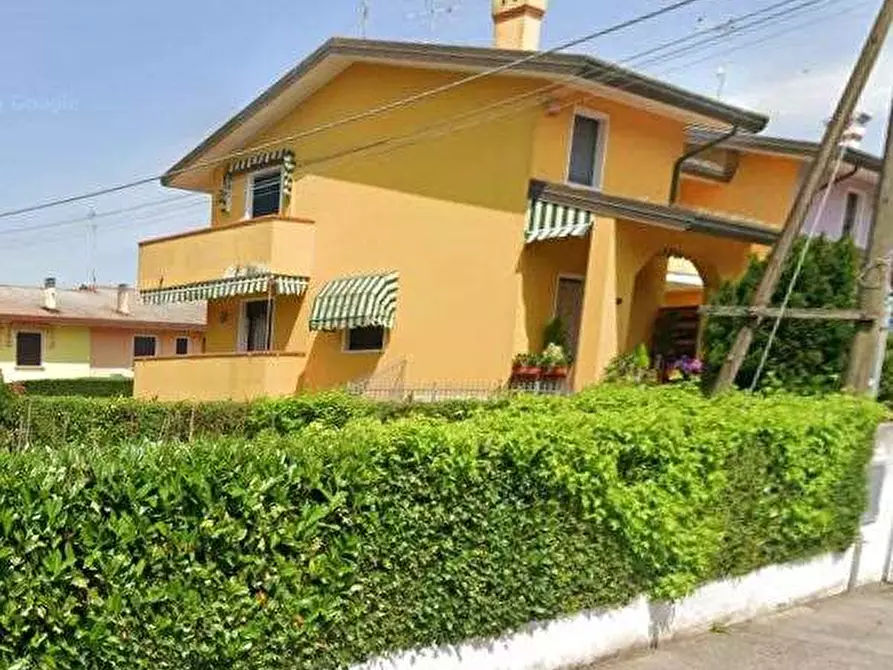 Immagine 9 di Villetta a schiera in vendita  in via Ugo Bassi a Ariano Nel Polesine