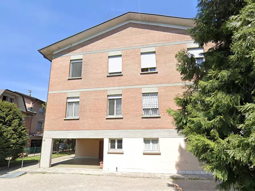 Immagine 6 di Appartamento in vendita  in Via Amos Bartoli  a Reggio Nell'emilia