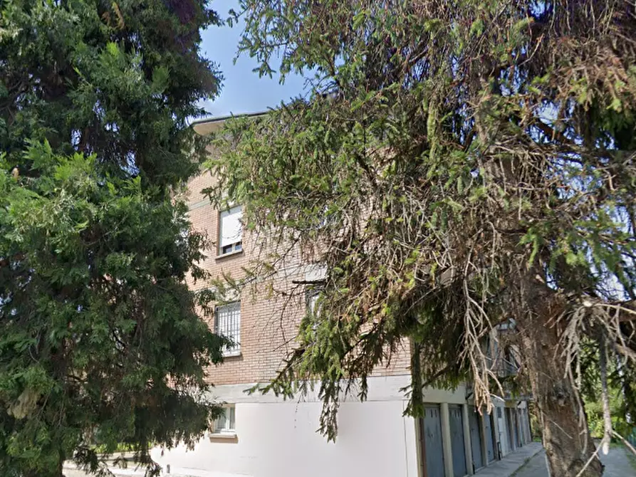 Immagine 8 di Appartamento in vendita  in Via Amos Bartoli  a Reggio Nell'emilia