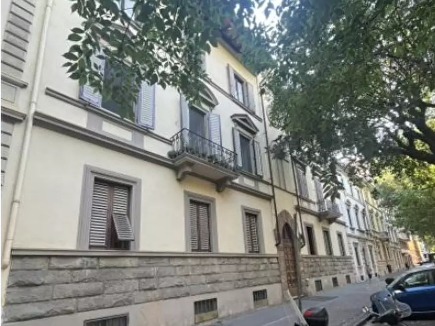 Immagine 2 di Appartamento in vendita  in Viale dei Mille a Firenze