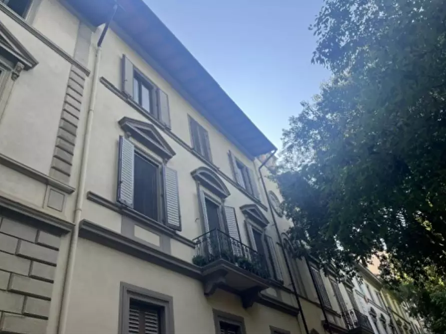 Immagine 3 di Appartamento in vendita  in Viale dei Mille a Firenze
