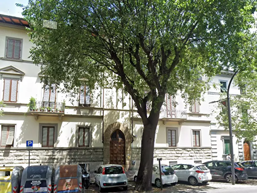 Immagine 9 di Appartamento in vendita  in Viale dei Mille a Firenze