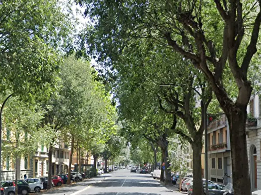 Immagine 11 di Appartamento in vendita  in Viale dei Mille a Firenze