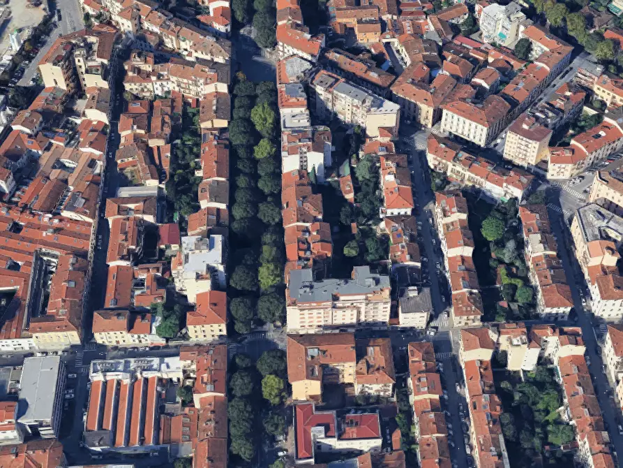 Immagine 13 di Appartamento in vendita  in Viale dei Mille a Firenze