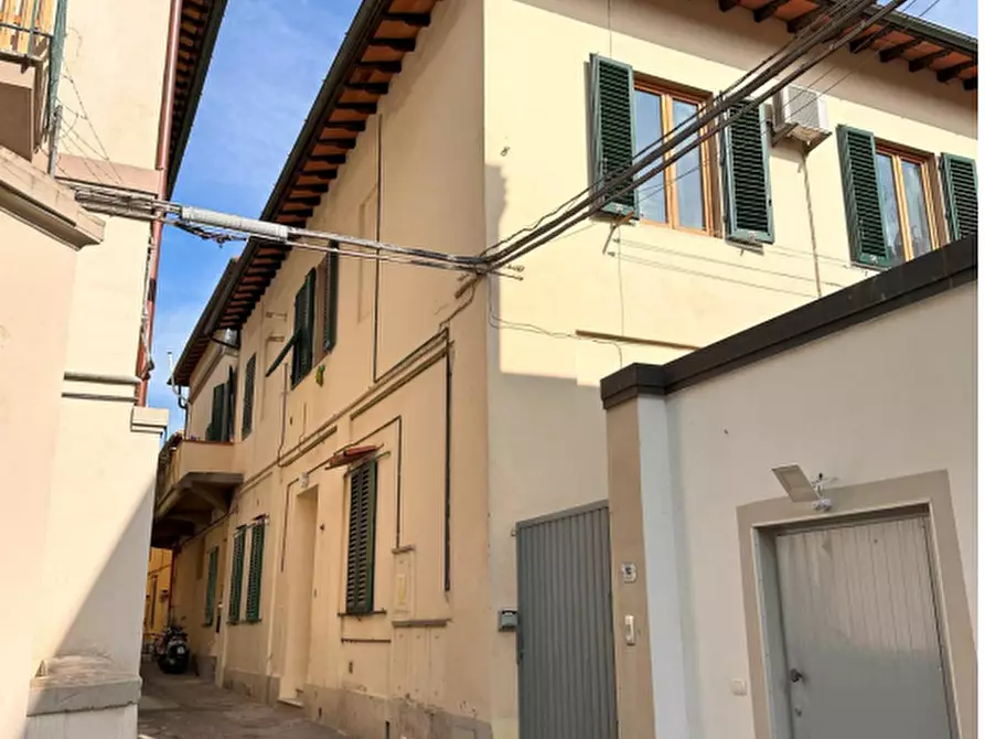Immagine 1 di Appartamento in vendita  in Via Carlo Pucci a Lastra A Signa