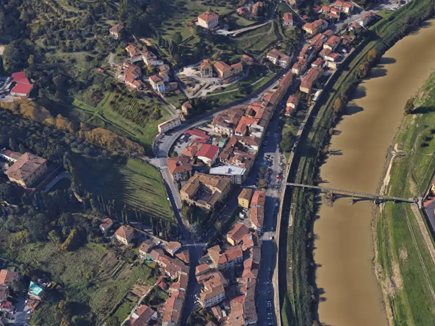 Immagine 8 di Appartamento in vendita  in Via Carlo Pucci a Lastra A Signa