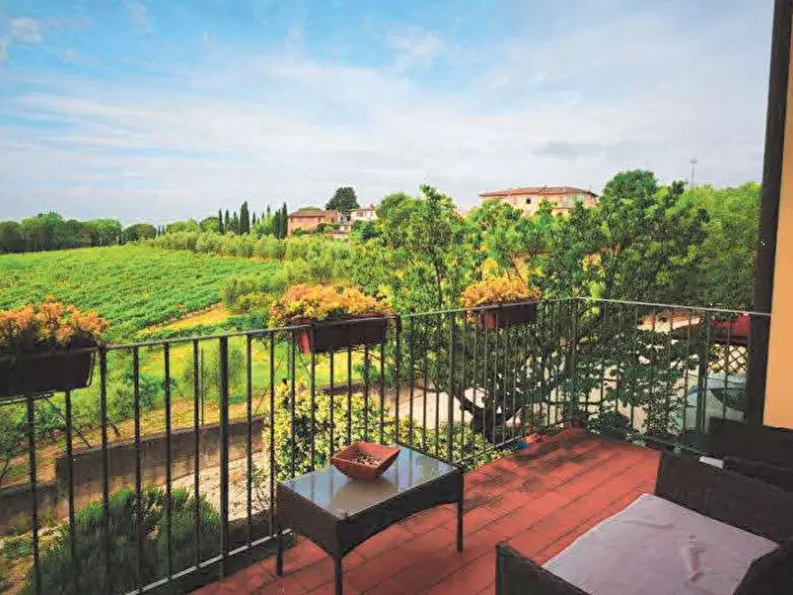 Immagine 3 di Porzione di casa in vendita  in Via delle Macine a Lastra A Signa