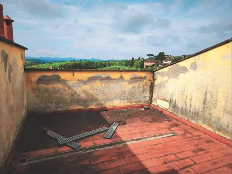 Immagine 6 di Porzione di casa in vendita  in Via delle Macine a Lastra A Signa